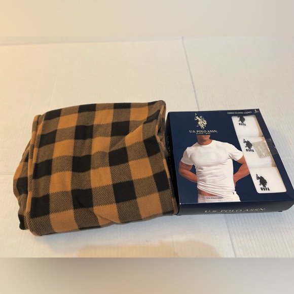 U.S Polo Men’s 3 Classic Fit Crews Neck Tee White & Pj pants Beige/Blk Large - Picture 4 of 9